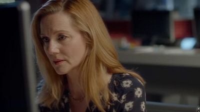 'Love Actually 2': La versión estadounidense del corto revela el sorprendente presente amoroso de Sarah (Laura Linney) noticias imagen