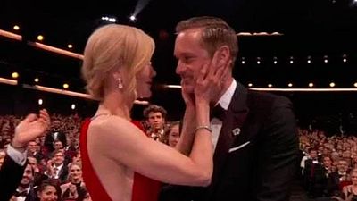 Emmys 2017: El beso entre Nicole Kidman y Alexander Skarsgård, lo más comentado de la gala noticias imagen