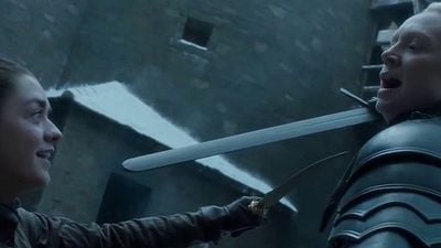 'Juego de tronos': Maisie Williams muestra sus habilidades con la espada en este nuevo vídeo detrás de las cámaras noticias imagen