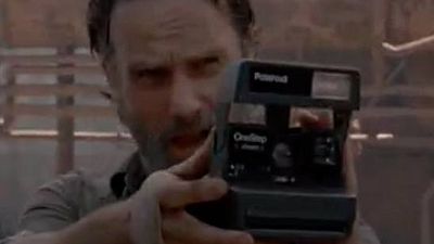 'The Walking Dead': ¿Por qué Rick lleva una Polaroid en el primer capítulo de la temporada 8? noticias imagen