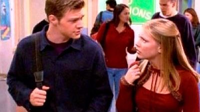 'Sabrina, cosas de brujas': Internet ha encontrado un figurante algo mayor para estar en el instituto noticias imagen