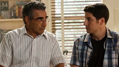 'American Pie': Jason Biggs presenta sus hijos a su 'abuelo' en la ficción