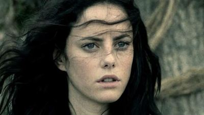 'Extremely Wicked, Shocking and Vile': Kaya Scodelario, irreconocible en la película de Zac Efron 