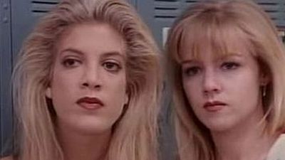 Tori Spelling y Jennie Garth preparan una serie basada en 'Sensación de vivir' noticias imagen