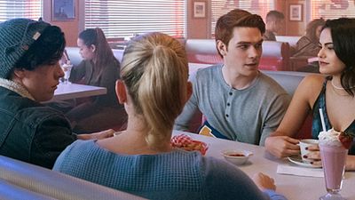 'Riverdale': Los actores hablan sobre un trágico final para la segunda temporada