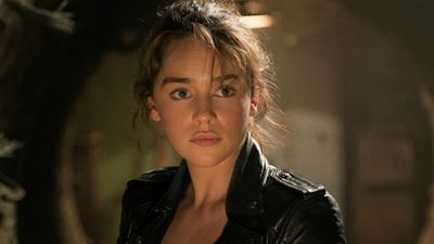 Emilia Clarke se sintió aliviada del poco éxito de 'Terminator: Génesis' noticias imagen