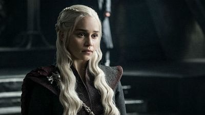 Emilia Clarke quiere un tatuaje de 'Juego de Tronos' noticias imagen