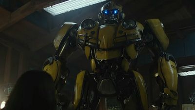 'Bumblebee': El autobot amarillo escupe una cinta de música en el primer tráiler de la película noticias imagen