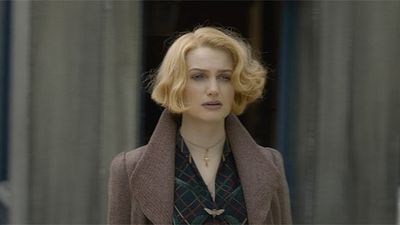 La "introvertida" Alison Sudol agradece a su "familia" de 'Animales fantásticos' su apoyo durante la Comic-Con 2018 noticias imagen