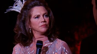 'Friends': Kathleen Turner asegura que no fue bien recibida por el reparto noticias imagen