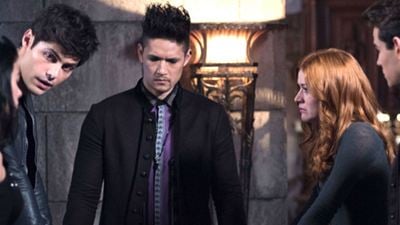 Una subasta 'spoilea', sin querer, detalles del final de 'Shadowhunters'