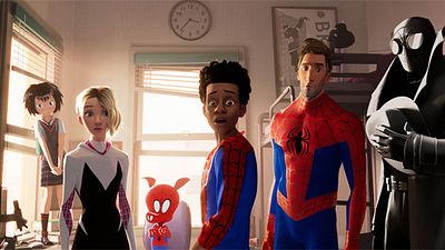 El traje del 'Marvel’s Spider-Man' de PS4 sale en el tráiler de 'Spider-Man: Un nuevo universo' noticias imagen