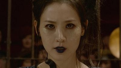 Claudia Kim y Ezra Miller avisan a los fans de 'Animales fantásticos 2': "Preparaos para Nagini" noticias imagen