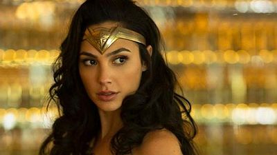 Gal Gadot celebra Halloween con una foto de ella con la capucha de Batman noticias imagen