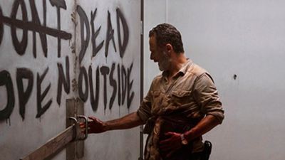 Andrew Lincoln se pasó su último día de rodaje en 'The Walking Dead' con la cara "contra el suelo"
