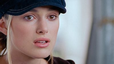 Keira Knightley llevaba sombrero en 'Love Actually' para tapar un grano enorme noticias imagen
