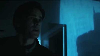 'Titanes': El tráiler del final de la primera temporada revela a Robin enfrentándose a Batman  noticias imagen