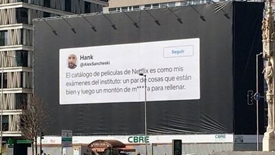 Netflix sorprende con una provocativa campaña en Madrid usando un tweet de un murciano