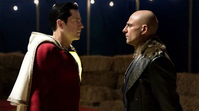 '¡Shazam!': Billy Batson se lo pasa pipa siendo superhéroe en el nuevo tráiler