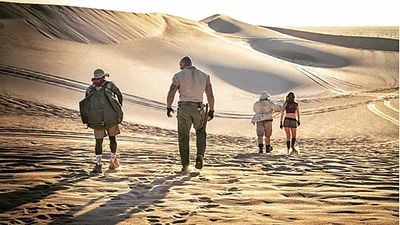 Dwayne Johnson anuncia el final del rodaje de 'Jumanji 3' desde el desierto noticias imagen