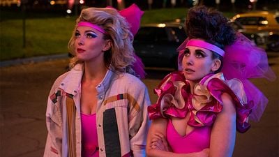 'GLOW': el tráiler de la tercera temporada nos muestra 'wrestling' y mucho amor en Las Vegas noticias imagen