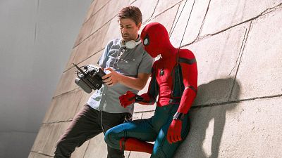 'Spider-Man: Lejos de casa': Jon Watts habla del futuro de Peter Parker tras el final  noticias imagen