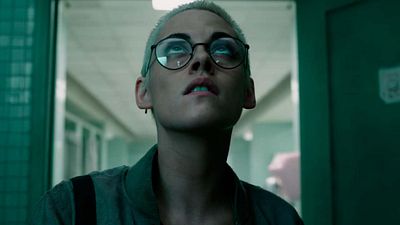 Mucha tensión y una amenaza desconocida en el tráiler de 'Underwater', lo nuevo de Kristen Stewart