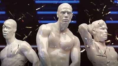 La cabecera de ‘Toy Boy’ es del mismo equipo detrás de la de ‘La casa de papel’ y te dejará de piedra noticias imagen