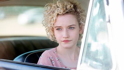 Julia Garner podría ser la estafadora Anna Delvey en la primera serie de Shonda Rhimes para Netflix noticias imagen
