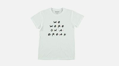 Celebramos los 25 años de 'Friends' con esta divertida camiseta exclusiva de la tienda de SensaCine noticias imagen