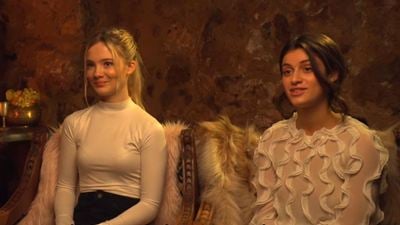 Entrevista a Anya Chalotra y Freya Allen, protagonistas de 'The Witcher': "Espero que tengamos el mismo éxito que 'Juego de Tronos"