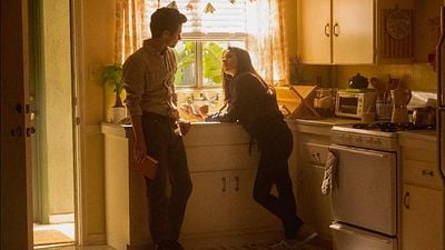 La 'showrunner' de 'You' asegura que la temporada 2 asume más riesgos noticias imagen