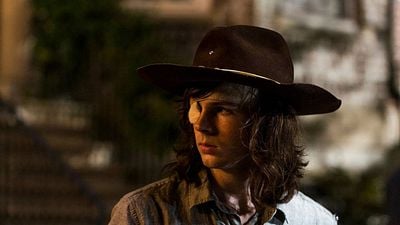 ¿Está Chandler Riggs dejando pistas sobre su regreso al universo 'The Walking Dead'? noticias imagen