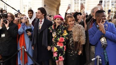 'Emily en París': Glamur, fiestas y amor, mucho amor, en el nuevo tráiler de la serie de Lily Collins  