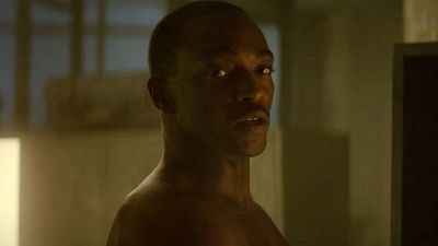 'A descubierto' (Netflix): Anthony Mackie es un soldado androide en el primer tráiler noticias imagen