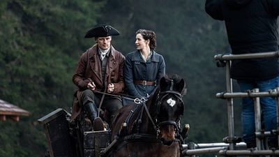 'Outlander': Esta imagen de Jamie y Claire da el pistoletazo de salida al rodaje de la temporada 6 noticias imagen
