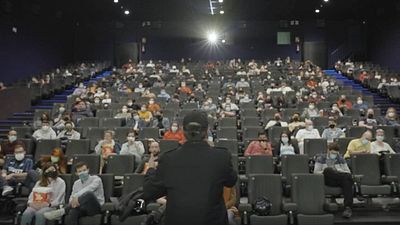 "Sorprendente", "Inesperada" y "divertida". Así es 'Ejército de los Muertos', según sus primeros espectadores
 noticias imagen