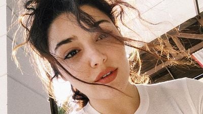 4 detalles sobre Hande Erçel que solo habrán descubierto los mas fans noticias imagen