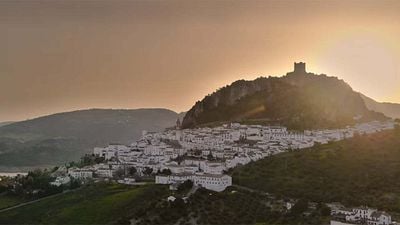 'Feria: La luz más oscura': el pueblo real andaluz que acoge el nuevo 'thriller' español de Netflix