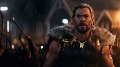 Nos la han colado: El inesperado final de 'Thor: Love and Thunder' que da un nuevo significado al título y al futuro del superhéroe noticias imagen