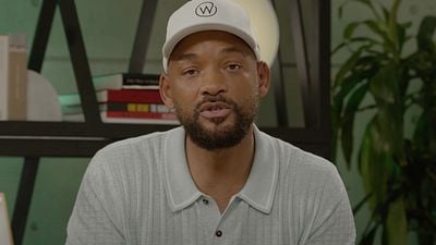 "El que diga que las palabras duelen nunca ha recibido un puñetazo". Will Smith y Chris Rock se pronuncian sobre la bofetada medio año después noticias imagen