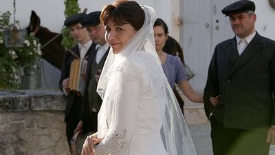 Así es 'La esposa', la serie que cabreó a Italia en su estreno llega a España para arrasar