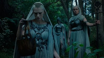 Por qué las tres místicas de Sauron en 'Los Anillos de Poder' están buscando al Extraño (y qué tiene eso que ver con Gandalf) noticias imagen