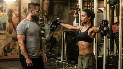 Preparación física intensa y acabar tirada por un río con las manos atadas: la odisea de Alicia Vikander en 'Tomb Raider' noticias imagen