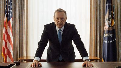 Kevin Spacey dice que no salió antes del armario por su padre "supremacista blanco y neonazi" noticias imagen