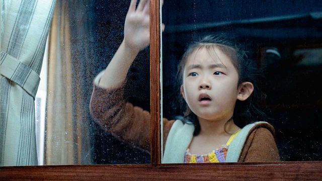 El final de 'Llaman a la puerta', explicado: ¿Ha cambiado Shyamalan el desenlace del libro? noticias imagen