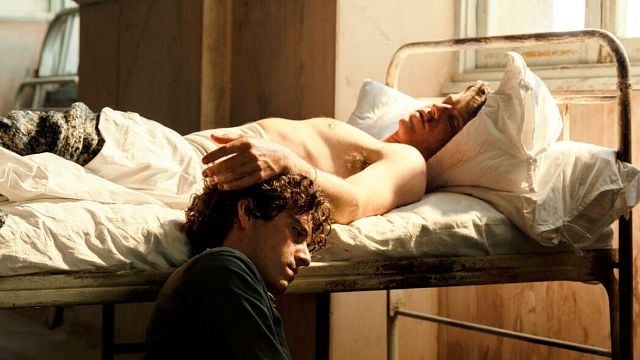 El guiño a 'Titanic' que Javier Calvo y Javier Ambrossi metieron en 'La bola negra' y es una de las grandes frases de la película noticias imagen