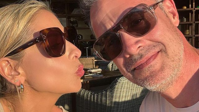 "No estará ante una cámara mientras viva bajo nuestro techo": la hija mayor de la pareja más icónica de los 90 quiere ser actriz, pero tendrá que esperar noticias imagen