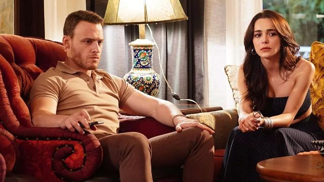 Lo nuevo de Kerem Bursin se ha estrenado lejos del éxito de 'Love is in the air': la serie turca que le ha superado noticias imagen