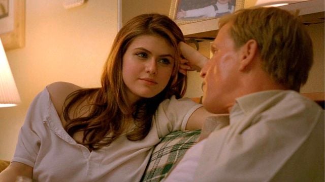 "No era consciente de mi atractivo sexual": el desnudo viral de 'True Detective' que hizo que el teléfono de Alexandra Daddario no parase de sonar noticias imagen